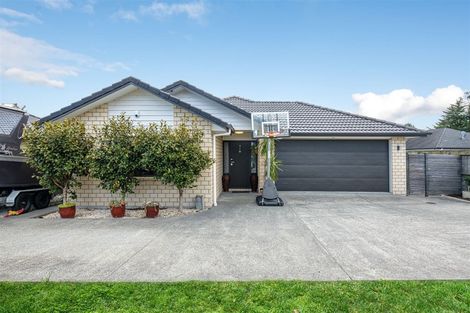 Photo of property in 7 Kahika Grove, Huapai, Kumeu, 0810
