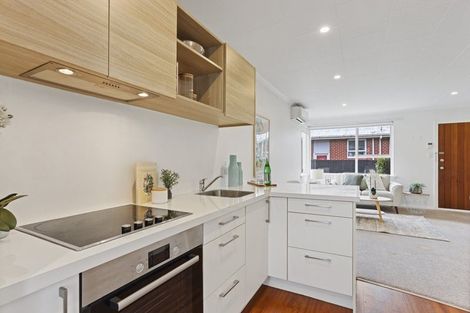 Photo of property in 96b Crofton Road, Harewood, Christchurch, 8051
