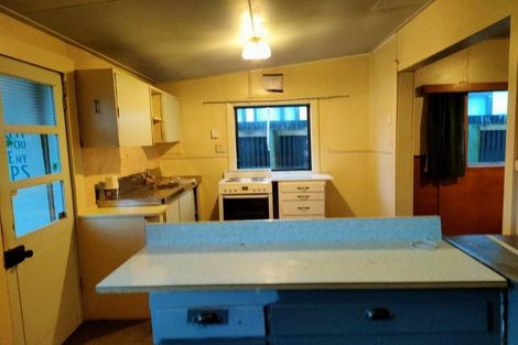 Photo of property in 4 Clifford Street, Clinton, 9534