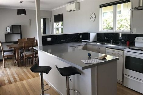 Photo of property in 152 Tiroroa Avenue, Te Atatu South, Auckland, 0610