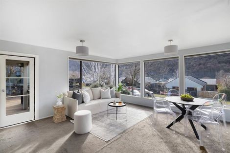 Photo of property in 80 Devon Street, Arrowtown, 9302