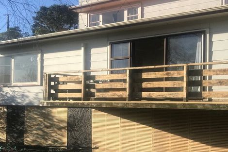 Photo of property in 72c Black Rock Road, Newlands, Wellington, 6037