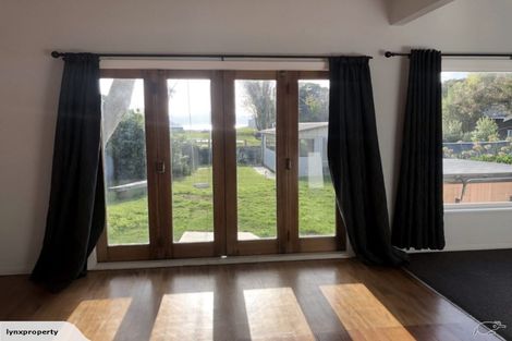 Photo of property in 410 Muritai Road, Eastbourne, Lower Hutt, 5013