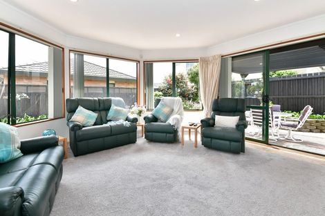 Photo of property in 24 Red Hibiscus Road, Stanmore Bay, Whangaparaoa, 0932