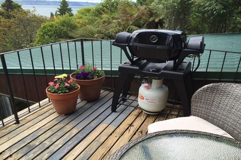 Photo of property in 5 Naera Place, Kawaha Point, Rotorua, 3010