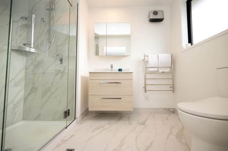 Photo of property in 32 Mohua Lane, Upper Riccarton, Christchurch, 8041