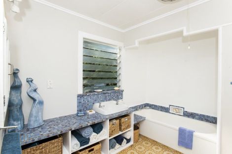 Photo of property in 64 Lyell Road, Outer Kaiti, Gisborne, 4010