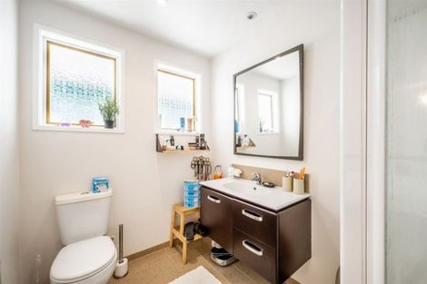 Photo of property in 28 Glamorgan Drive, Torbay, Auckland, 0630