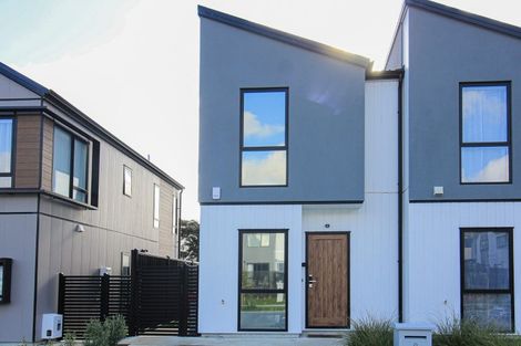 Photo of property in 8 Castletown Street, Wallaceville, Upper Hutt, 5018