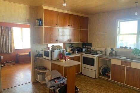 Photo of property in 35 Egmont Street, Hawera, 4610