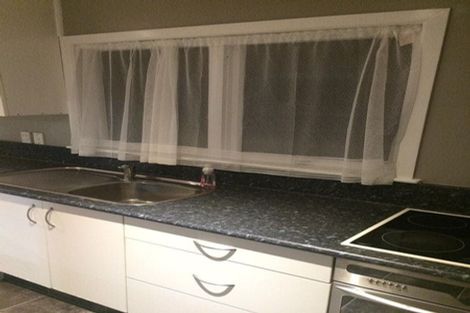 Photo of property in 25 Matama Road, Glen Eden, Auckland, 0602