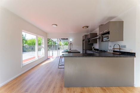 Photo of property in 20 Flay Crescent, Burnside, Christchurch, 8053