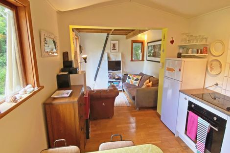 Photo of property in 9 Cotterell Street, Leigh, 0985