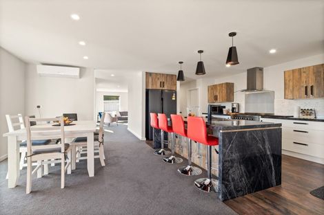 Photo of property in 2 Chatham Street, Waihola, Milton, 9073