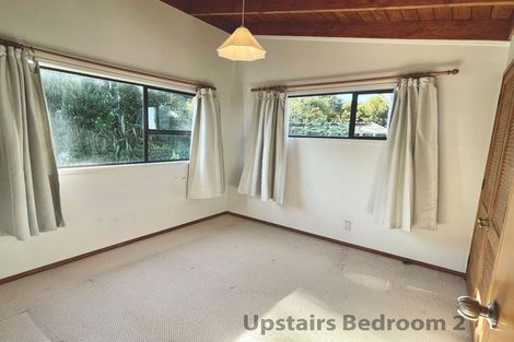 Photo of property in 1/13 Target Road, Totara Vale, Auckland, 0629