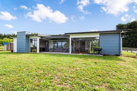 Photo of property in 17 Woodward Road, Maungatapere, Whangarei, 0179