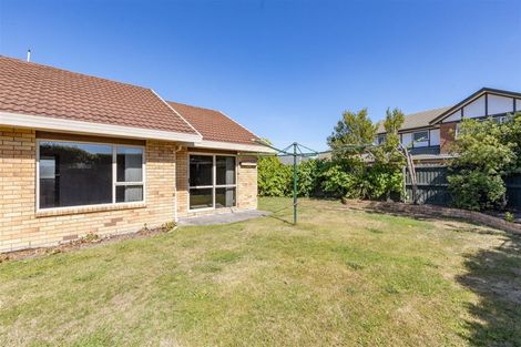 Photo of property in 9 Elmtree Close, Parklands, Christchurch, 8083