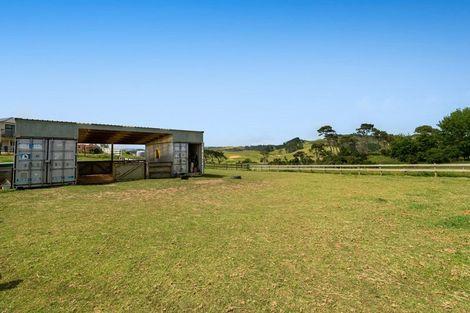 Photo of property in 47 Crosland Road, South Head, Helensville, 0874