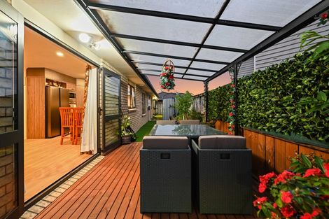 Photo of property in 12 Chadwick Place, Rototuna North, Hamilton, 3210