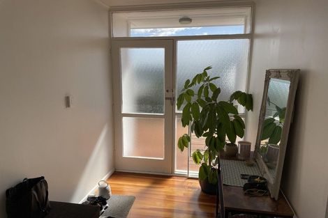 Photo of property in 258 Birkdale Road, Birkdale, Auckland, 0626