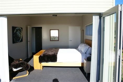 Photo of property in 5 Estuary Street, Makara Beach, 6972