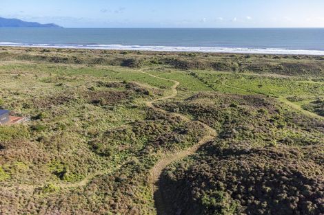 Photo of property in 18 Mahurenga Lane, Te Horo, Otaki, 5581