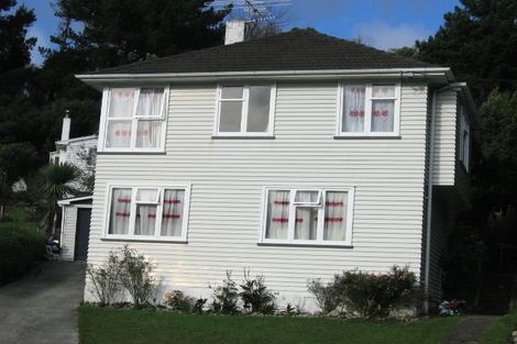 Photo of property in 5 Thomson Grove, Stokes Valley, Lower Hutt, 5019
