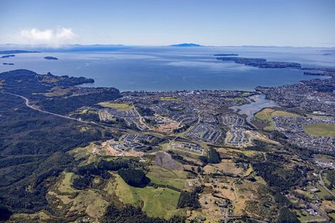 Photo of property in 226 Grand Drive, Orewa, 0931