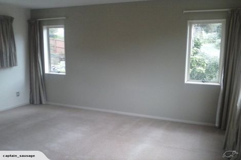 Photo of property in 50b Seaton Road, Murrays Bay, Auckland, 0630