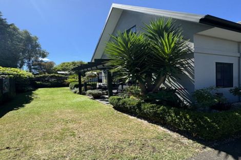 Photo of property in 1 Stonebridge Park Drive, Holdens Bay, Rotorua, 3010