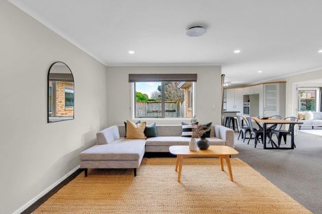 Photo of property in 9 Miers Glade, Rototuna North, Hamilton, 3210