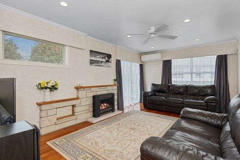 Photo of property in 30 Rhonda Avenue, Deanwell, Hamilton, 3206