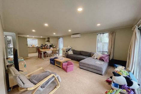 Photo of property in 16 Marengo Parkway, Takanini, 2112