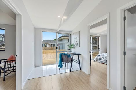 Photo of property in 12 Huber Street, Weymouth, Auckland, 2103