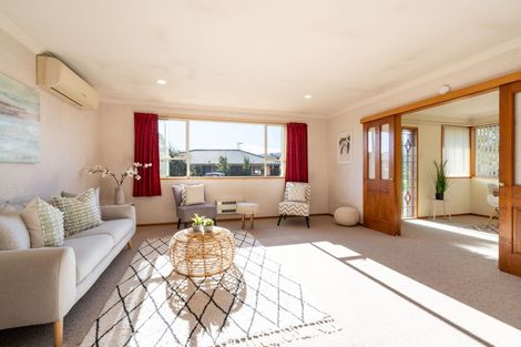 Photo of property in 44 Burgess Street, Green Island, Dunedin, 9018