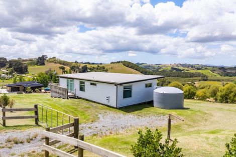 Photo of property in 129 Petley Road, Paparoa, 0571