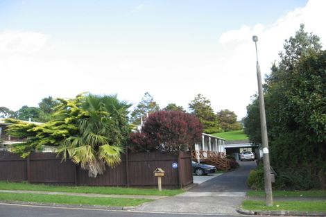 Photo of property in 73 Beechdale Crescent, Pakuranga Heights, Auckland, 2010