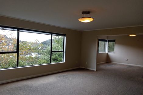 Photo of property in 32b Sailmaker Close, Whitby, Porirua, 5024