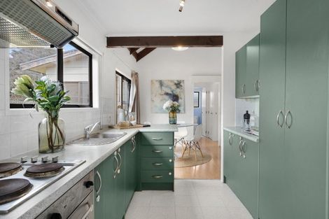 Photo of property in 8 Fortunes Road, Half Moon Bay, Auckland, 2012