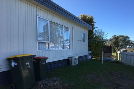 Photo of property in 89 Gossamer Drive, Pakuranga Heights, Auckland, 2010