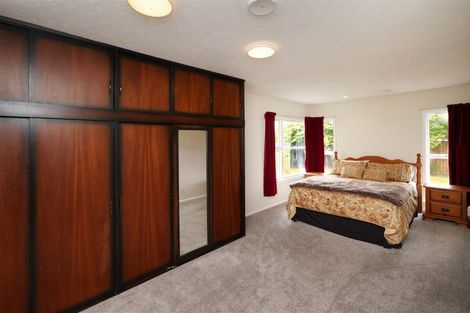 Photo of property in 17 Masham Road, Broomfield, Christchurch, 8042