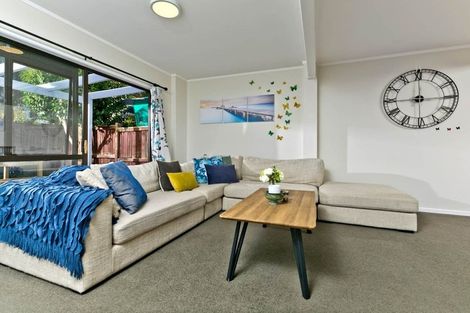Photo of property in 8/15 Roseberry Avenue, Birkenhead, Auckland, 0626