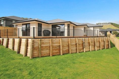 Photo of property in 16 Ballintoy Park Drive, Welcome Bay, Tauranga, 3175