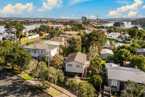 Photo of property in 2a Gazelle Avenue, Beach Haven, Auckland, 0626