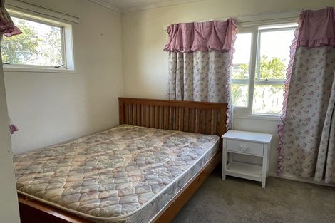 Photo of property in 1/369 East Coast Road, Mairangi Bay, Auckland, 0630