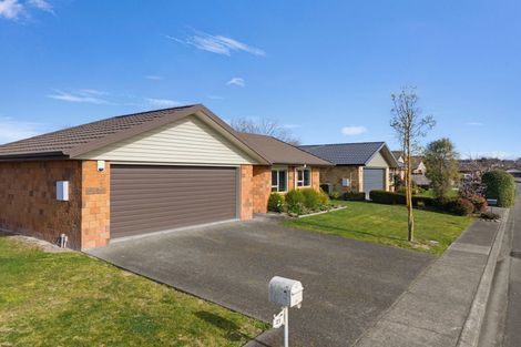 Photo of property in Henry Russell Estate, 21/36 Belgrove Drive, Waipukurau, 4200