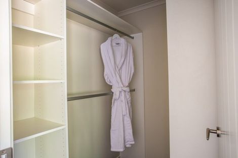 Photo of property in 62 Feist Street, Carterton, 5713