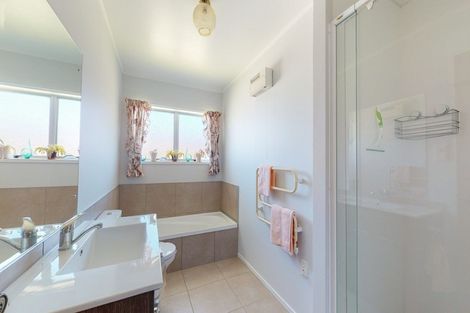 Photo of property in 39 Hayward Road, Ngatea, 3503