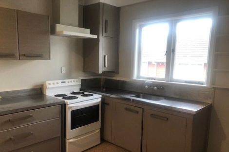 Photo of property in 3166 Great North Road, New Lynn, Auckland, 0600