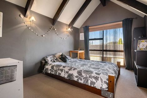 Photo of property in 10 Urquhart Place, Fairy Springs, Rotorua, 3015